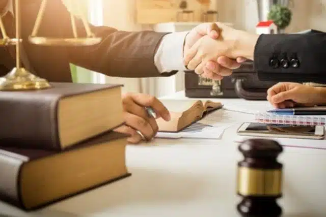 The Role of a Green Card Lawyer in Atlanta: Your Guide to Permanent Residency